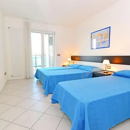 Lignano With Balcony * Λινιάνο Σαμπιαντόρο