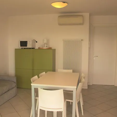 アパート Lignano With Balcony *