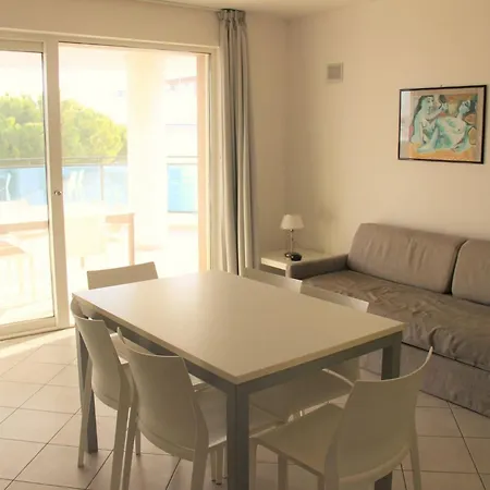 アパート Lignano With Balcony *